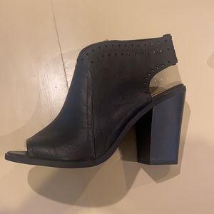D Open Peep Toe Black Leather Cutout Heeled Bootie
